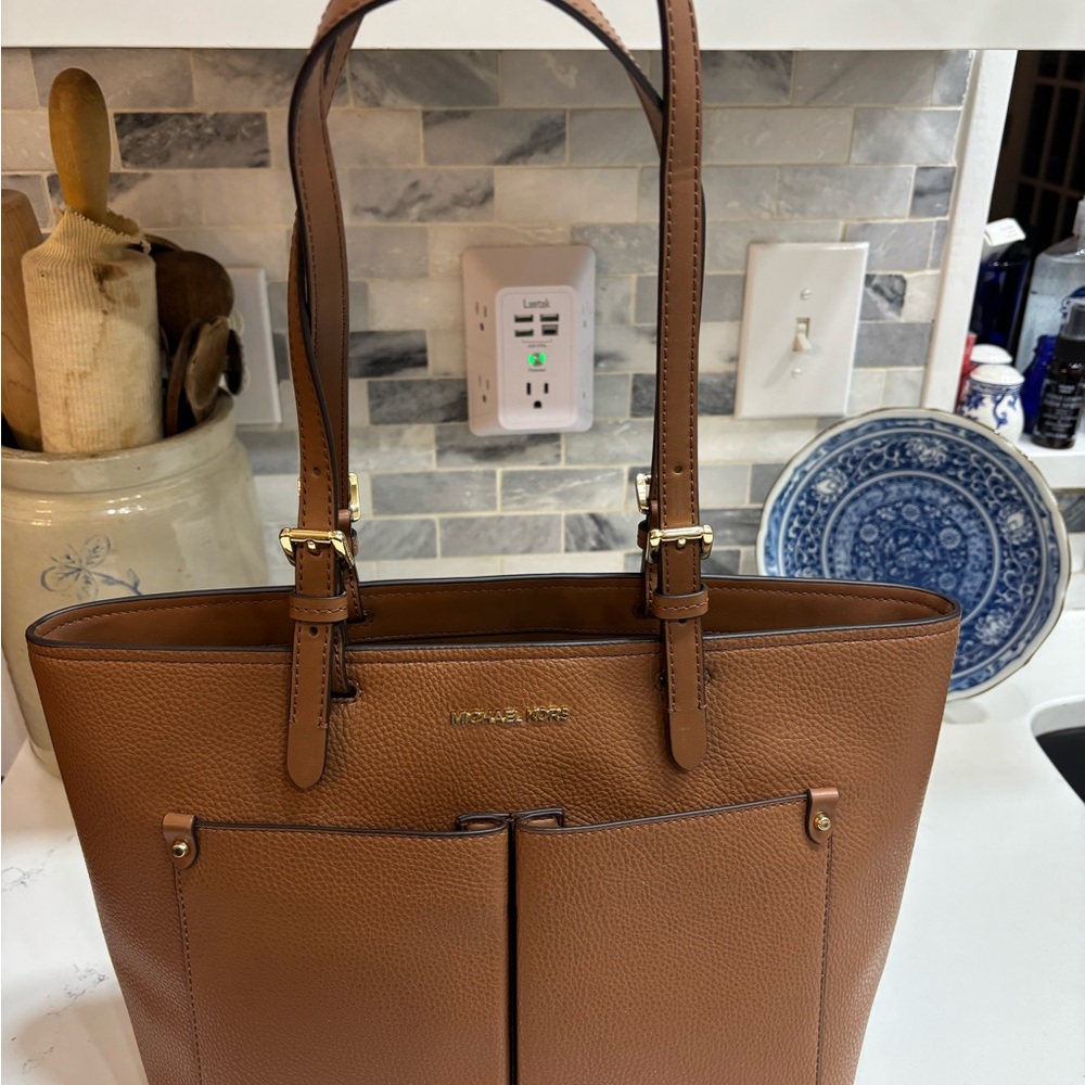 Michael Kors Jet Set Medium Brown Leather Tote